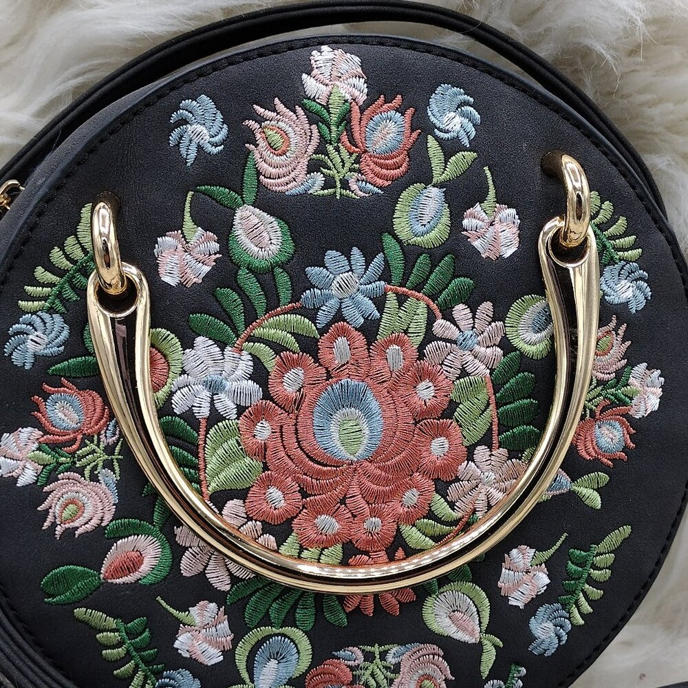 Round Black Embroidered Crossbody Bag – Boho Chic - Picture 7 of 11